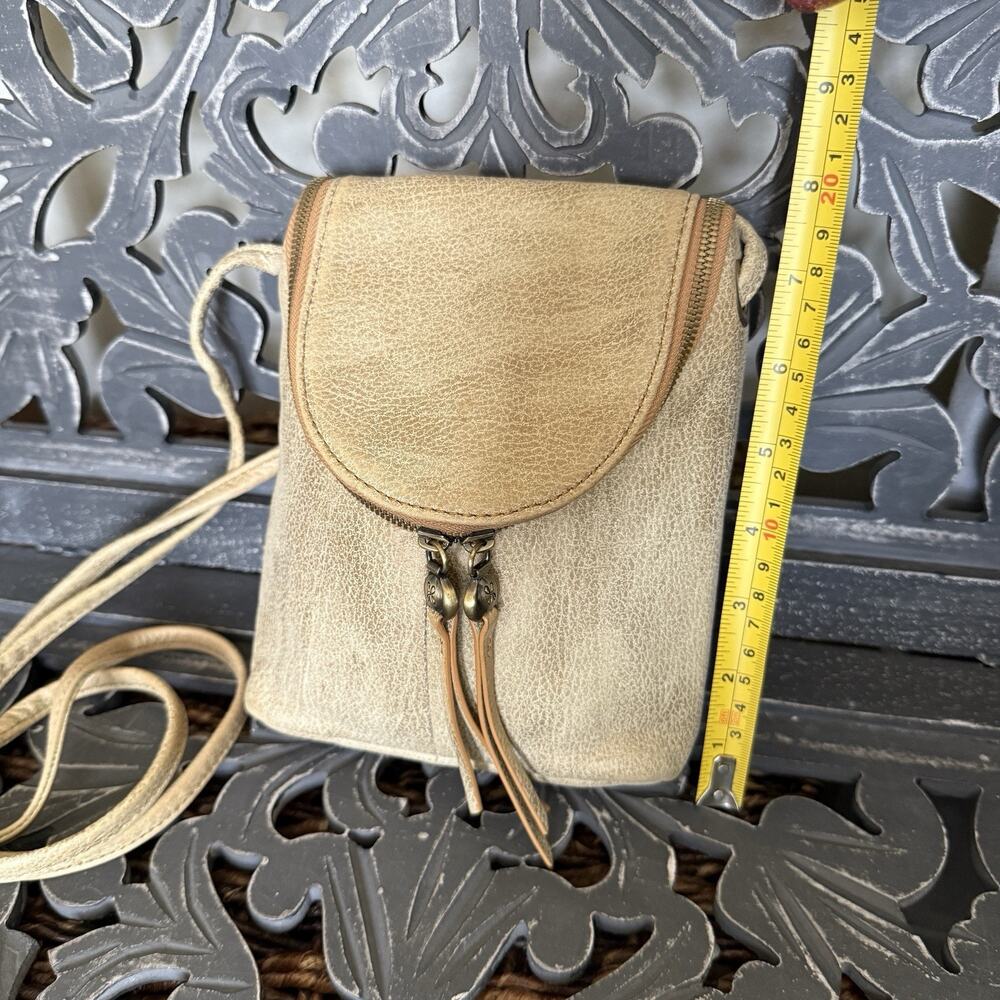 HOBO Fern Crossbody Gold Leaf Metallic Leather Purse Vanilla Girl - Picture 11 of 13